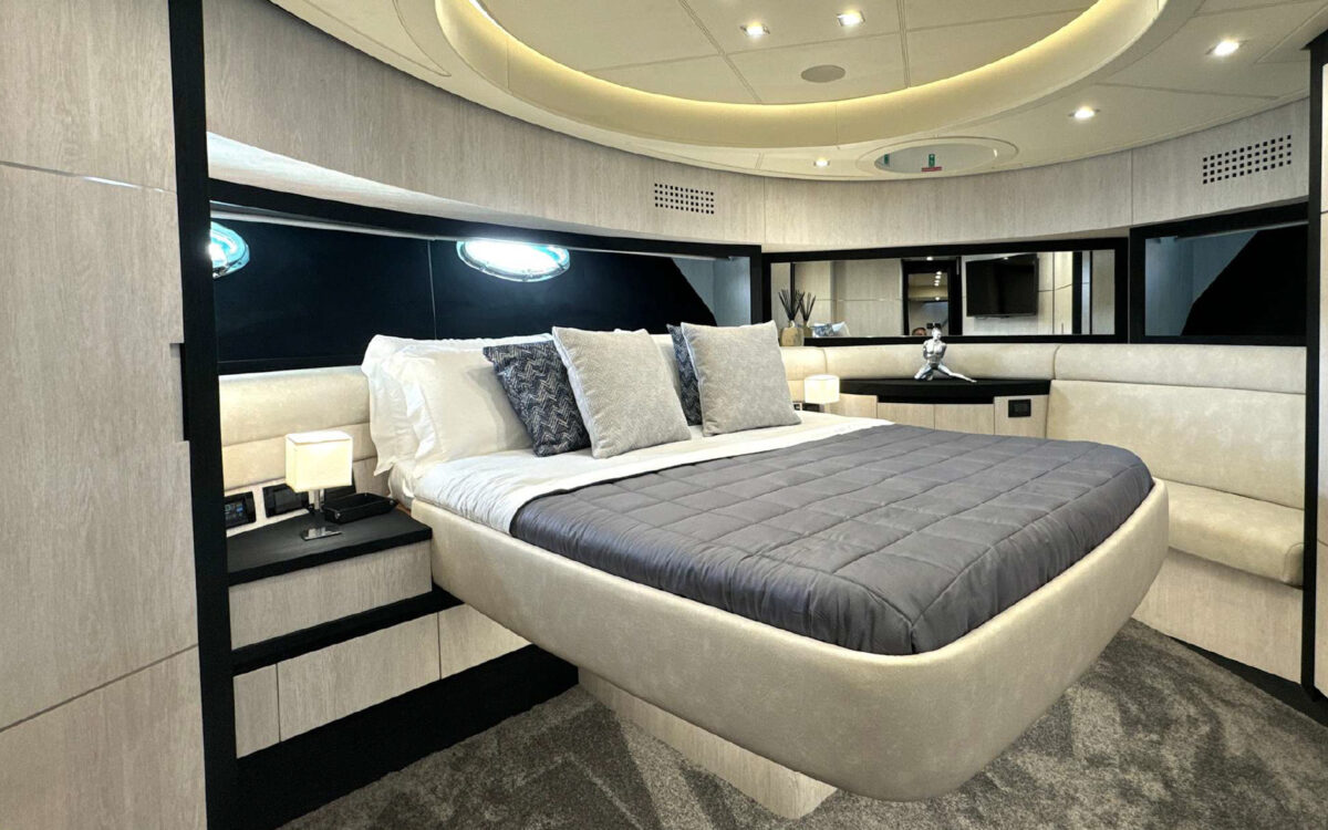 Limousine Transfers, Helicopter Transfers, Yacht Charters, Luxury Car Rentals, Private Jets, 5-Star Hotels, Luxury Villas, Concierge Service, Restaurant, Location Bookings, Personal Shopping, Personal Trainer, Private Tours, Bodyguards, Security Services