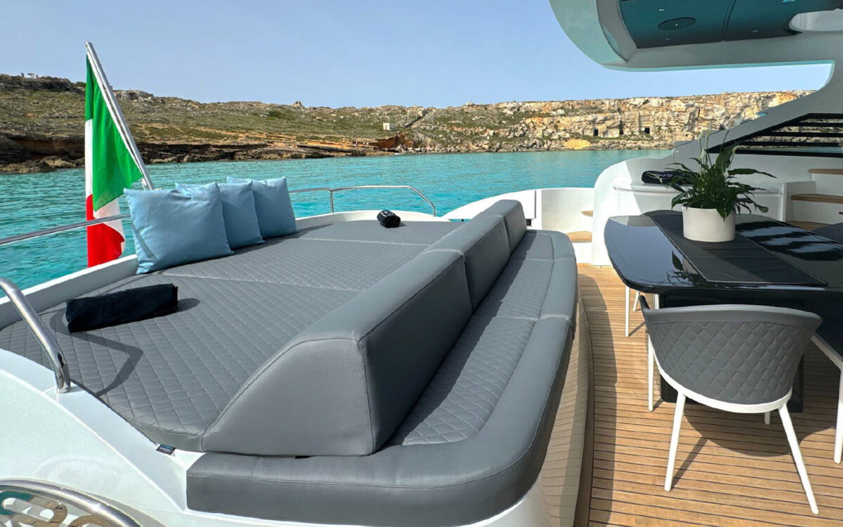 Limousine Transfers, Helicopter Transfers, Yacht Charters, Luxury Car Rentals, Private Jets, 5-Star Hotels, Luxury Villas, Concierge Service, Restaurant, Location Bookings, Personal Shopping, Personal Trainer, Private Tours, Bodyguards, Security Services